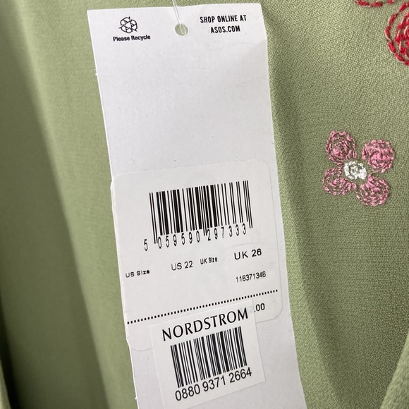 ASOS DESIGN Khaki Curve Soft All Over Embroidered Maxi Dress Size 22 - Picture 11 of 13